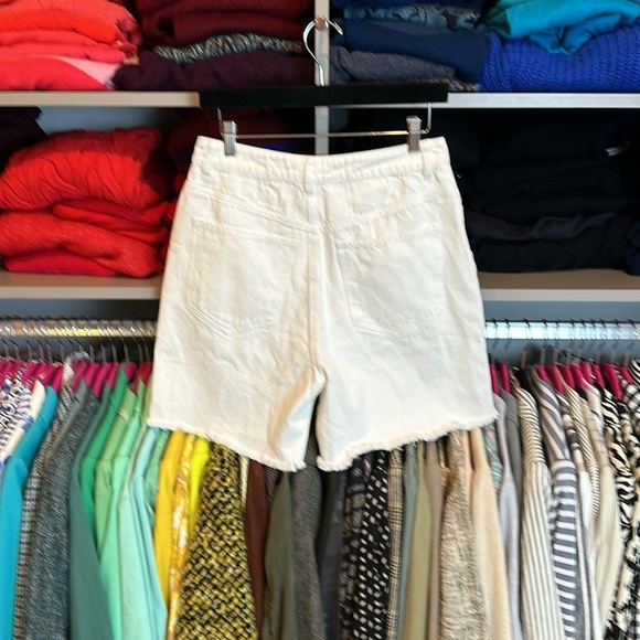 Emory Park white jean shorts size S - Picture 3 of 3